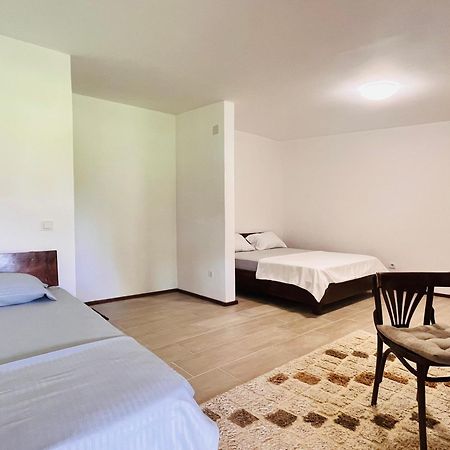 Balabani Local Stay Golubovci 외부 사진